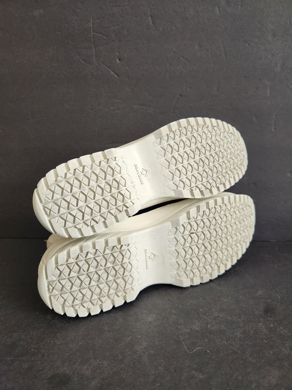 Converse CTAS Unisex Lugged 2.0 Hi Platform Sneakers Size Womens 12.5/Mens 10.5 - Picture 7 of 7